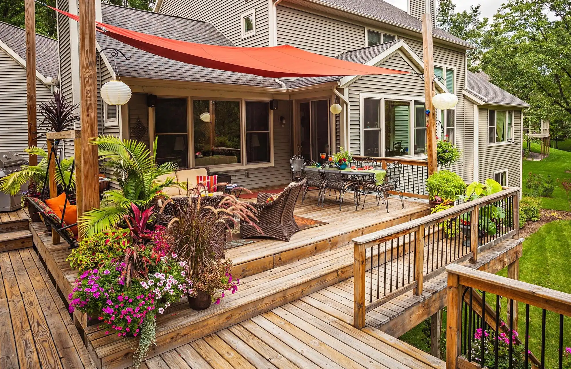 tree-house-deck-6bffd1f9 Custom Deck Builder